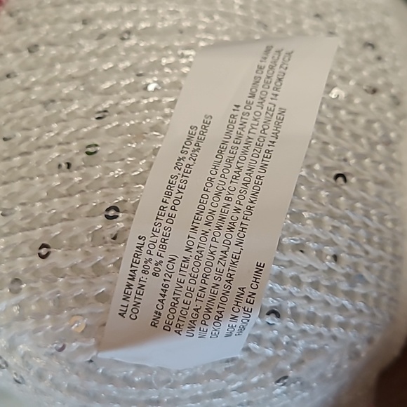 🩷🤍Sequin Heart Gnome - Picture 5 of 6